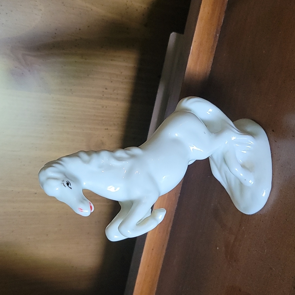 Porcelain horse